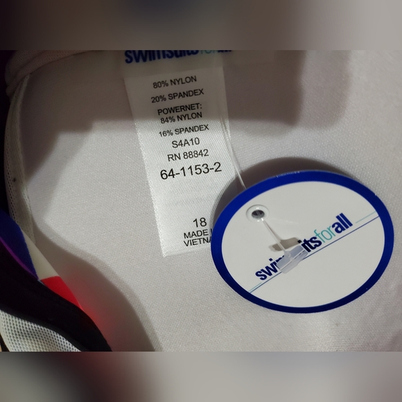 NEW hot bikini! - Picture 4 of 4